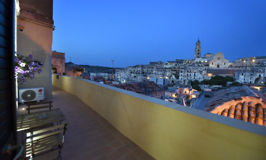 Antica Dimora Storica La Finestra Sul Campanile Villa มาเตรา ภายนอก รูปภาพ