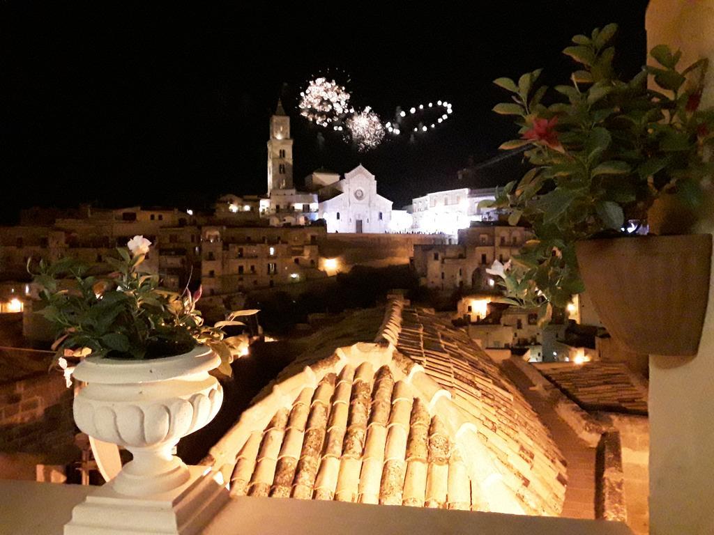 Antica Dimora Storica La Finestra Sul Campanile Villa มาเตรา ภายนอก รูปภาพ
